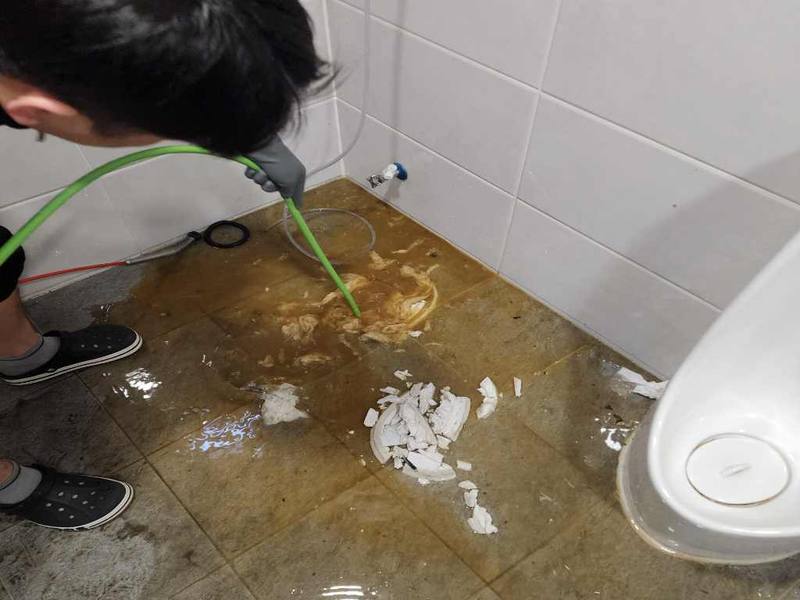 성동구 배수구·역류 작업사례